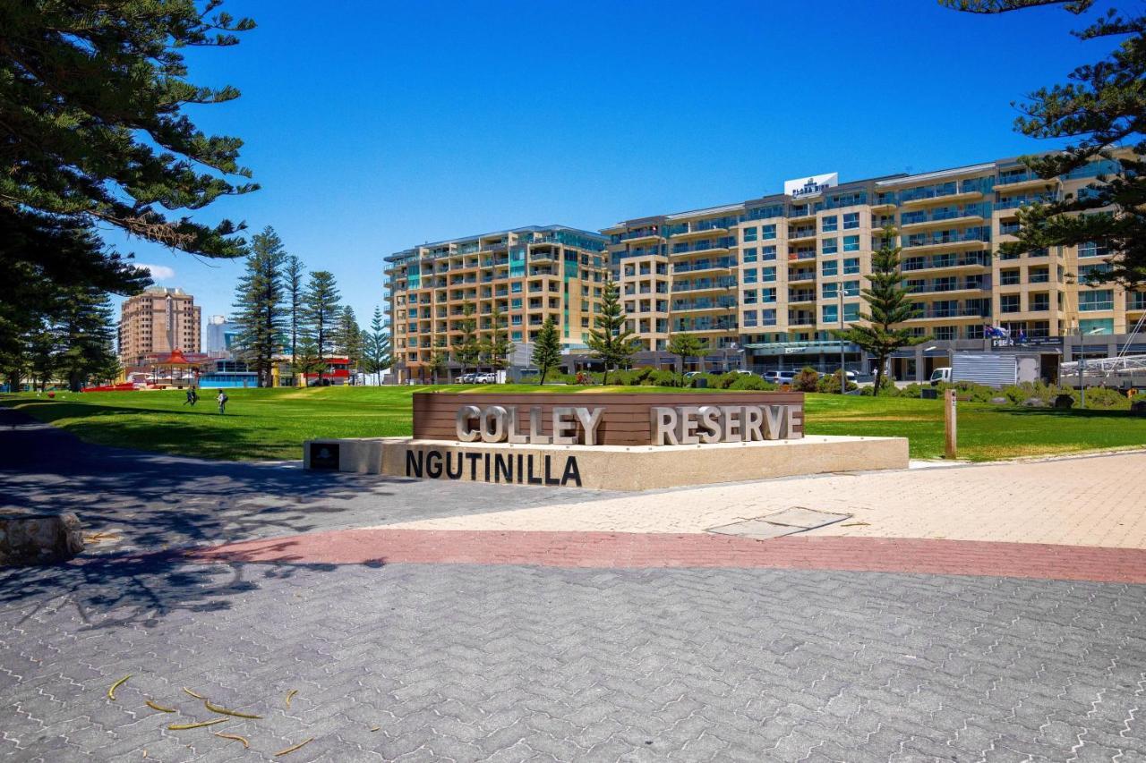 Sea And Park Deluxe Glenelg Apartment Exterior photo
