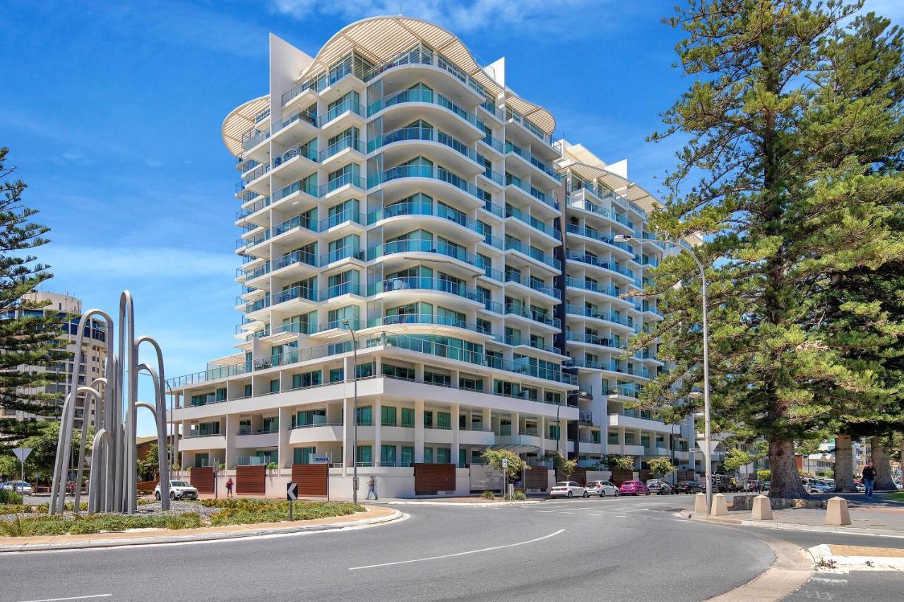 Sea And Park Deluxe Glenelg Apartment Exterior photo
